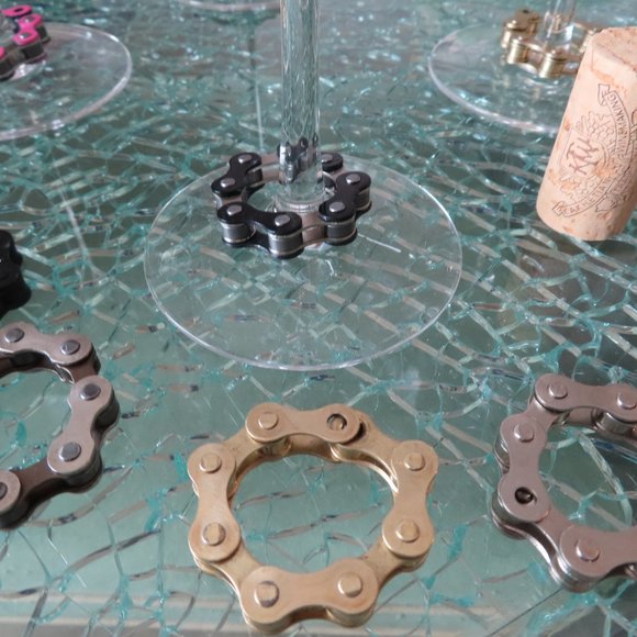 Magnetic Wine Glass Charms Colored Bike Chain Markers Christmas Gift Set Bikers - Picture 12 of 16